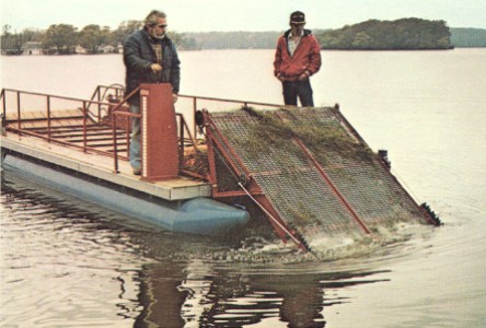Yankee Clipper Water Weed Harvester